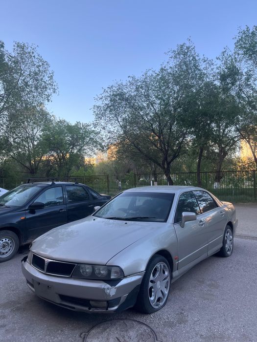 Mitsubishi Diamante