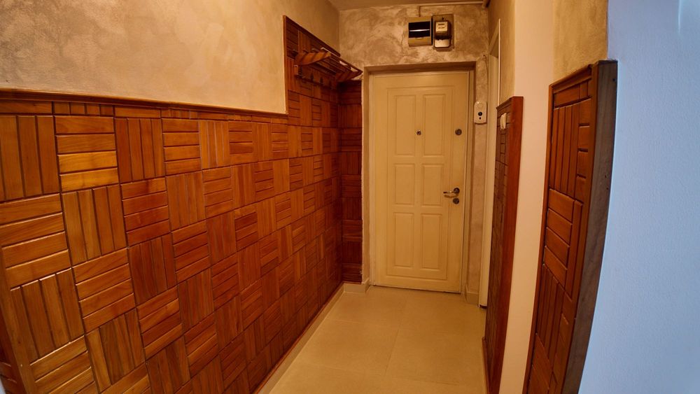 Apartament în Centru lângă UMF (Fostul MALL) de vânzare, 2 Camere, Decomandat 49mp