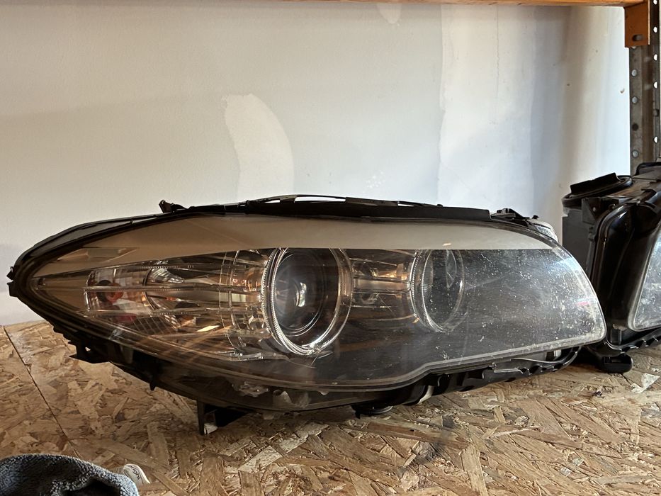 BMW F10 F11 Фарове H7 HELLA ляв + десен комплект