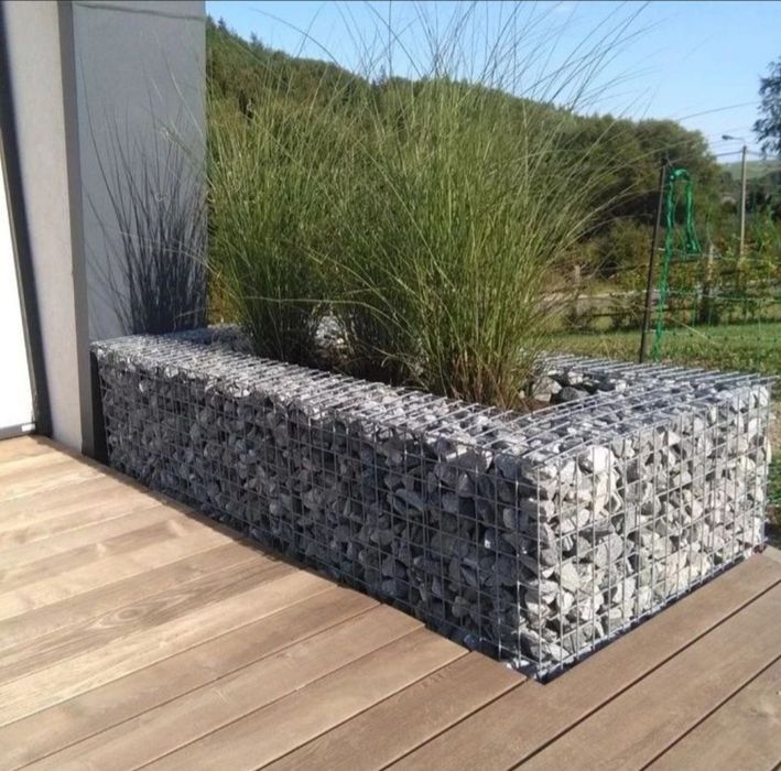 Клумбы Вазоны Скамейки