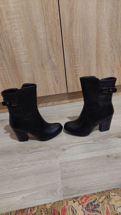 TENDENZ Дамски боти от естествена кожа 35 номер