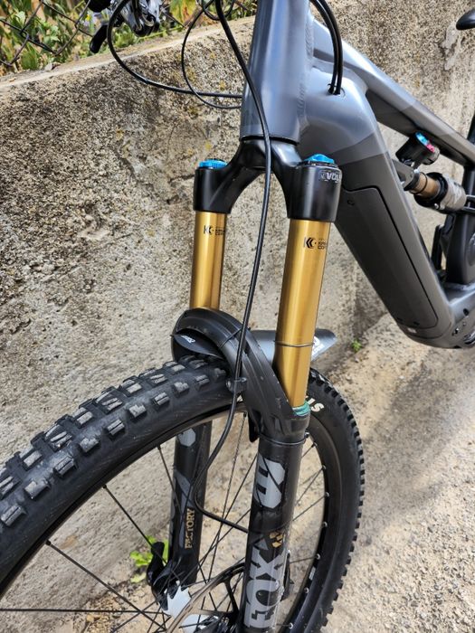 Canyon Tourque ON 9 Електрически  Ендуро Алуминиев Планински Full Fox 38 Kashima  Shimano ep8 двигател