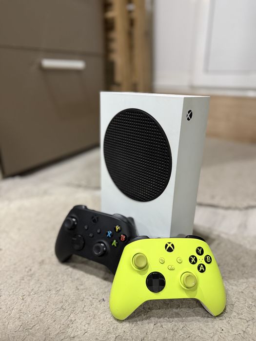 Xbox series s чисто нов!