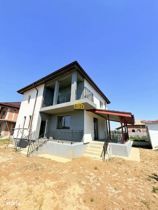 Casa individuala Domesti/ 330 MP/4 camere