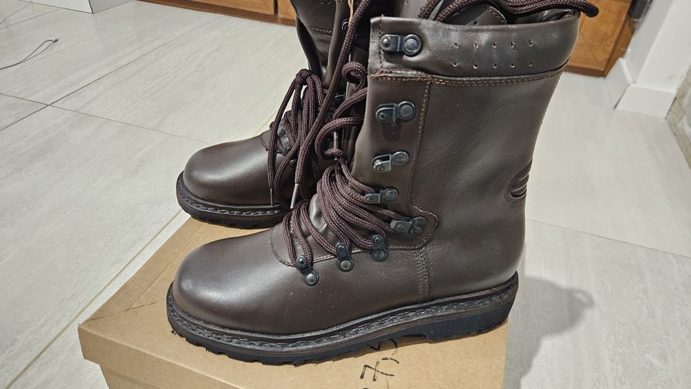 Bocanci piele Naturala