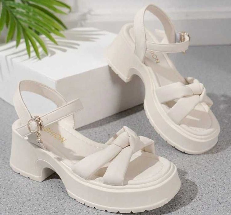 Sandale truck sole, mar.38-bej si 40-albe, talpa moale si usoara