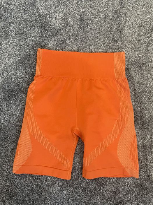 Дамски дънки  и къси панталонки