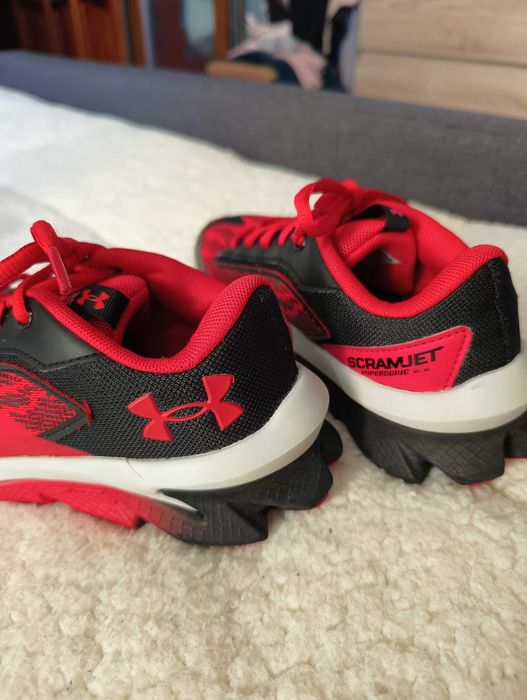 Детски спортни обувки Under Armour