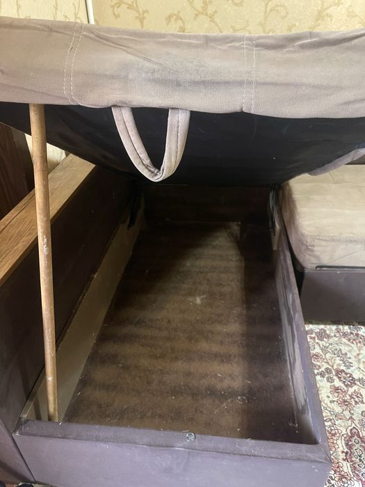 Диван б/ у келишилган нархларда килиб берамиз. Ишлатилинган,