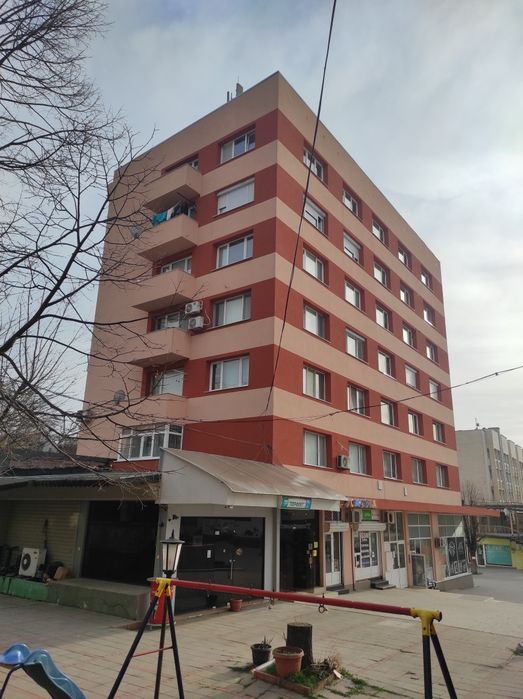 Продава се Тристаен апартамент в Крумовград - 65 кв.м за 526 €/кв.м - Снимка #1