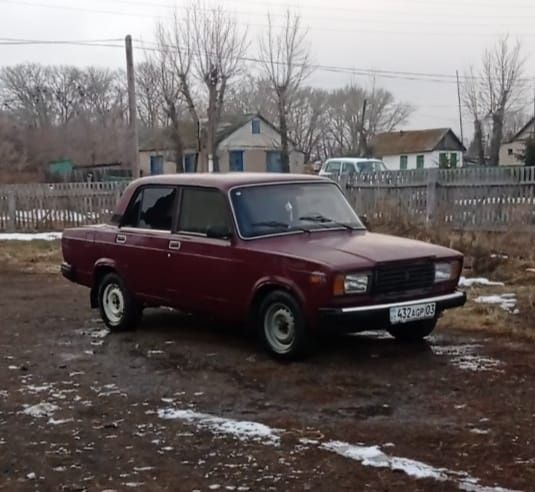 Продам Ваз 2107  год выпуска 2003