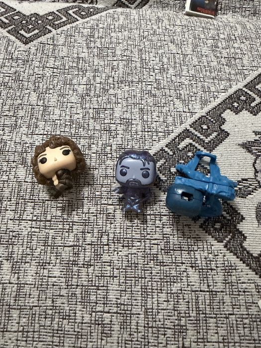 Фигурки очень странные дела