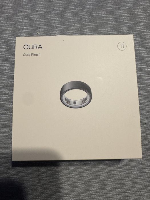 НОВ запечатан Oura Ring 4 Stealth, размер 11