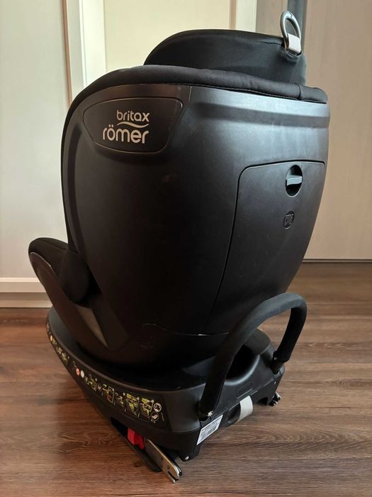 Детско столче за кола Britax Römer DUALFIX² R