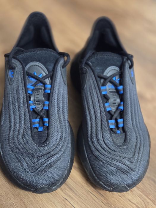 Маратонки Adidas – №38
Продавам оригинални маратонки Adidas, номер 38.