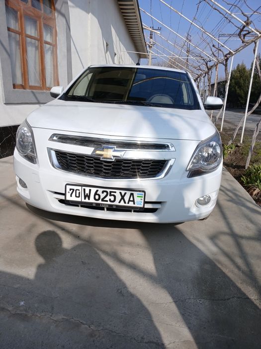 Cobalt oq rangda 20022 Manzil samarqand