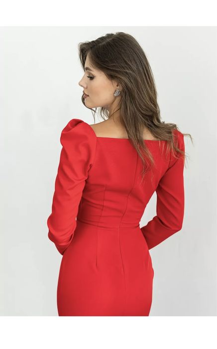 “СРОЧНО! Красное миди платье, новое, ни разу не надевалось