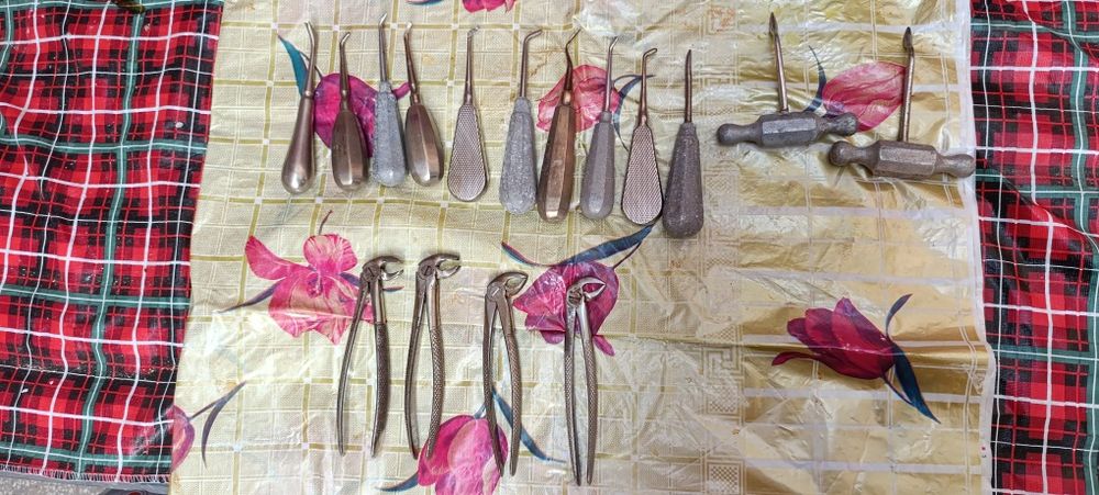 Продавам зъболекарски инструменти