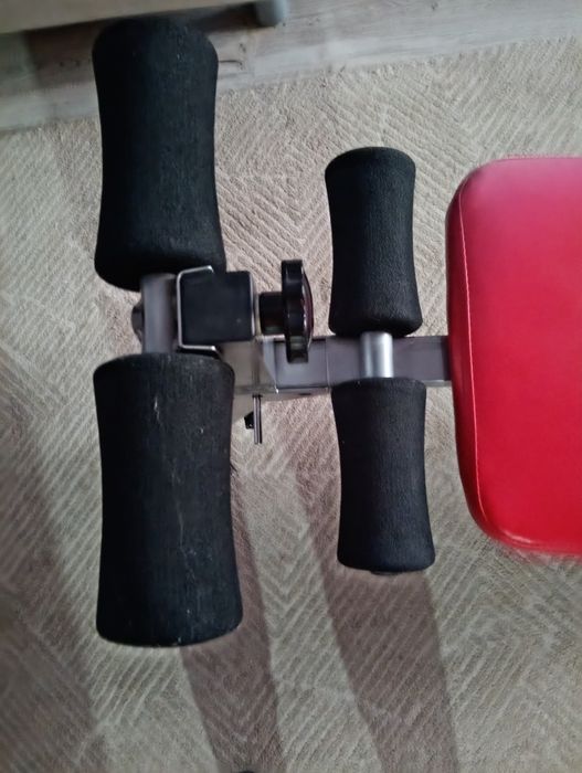 Vând banca de abdomene