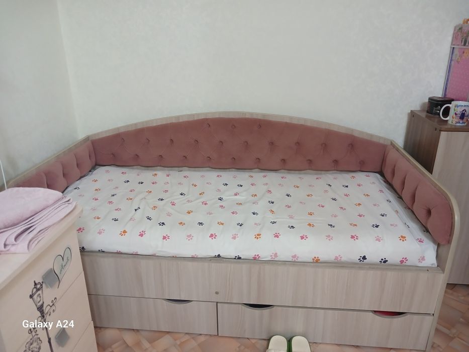 Продам кровать детскую. Б/У.