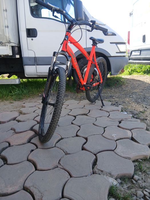 Vând bicicletă B'TWIN