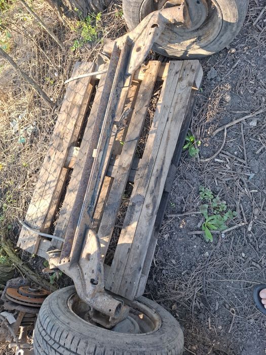 Vand punte spate dacia Logan 1 buna fara defecte se da complecta