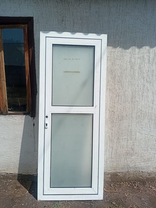 Двери бу  хорошая