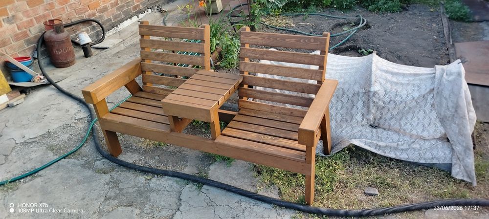 Садовая лавка из дерева
