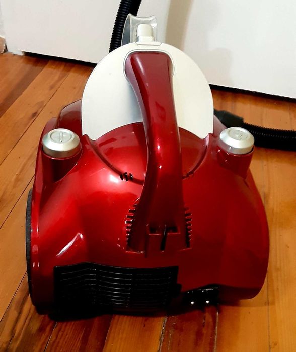 Прахосмукачка  Clean max 3000