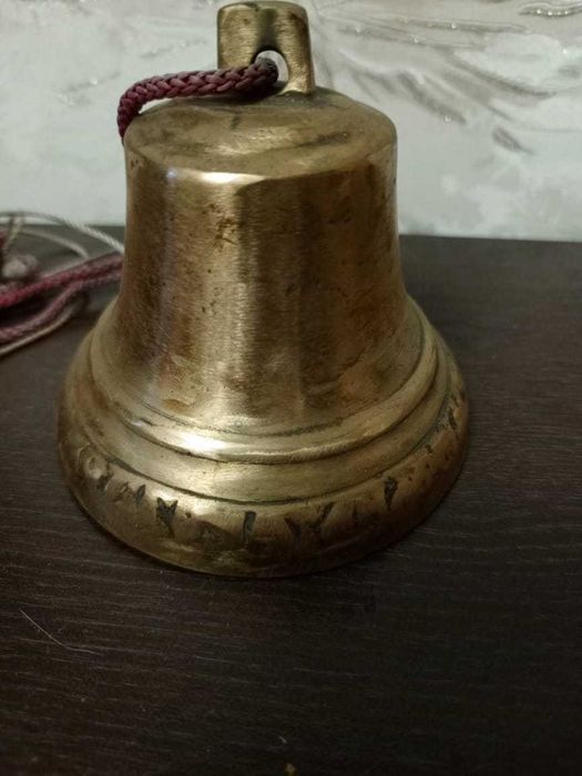Продам колокольчик ретро