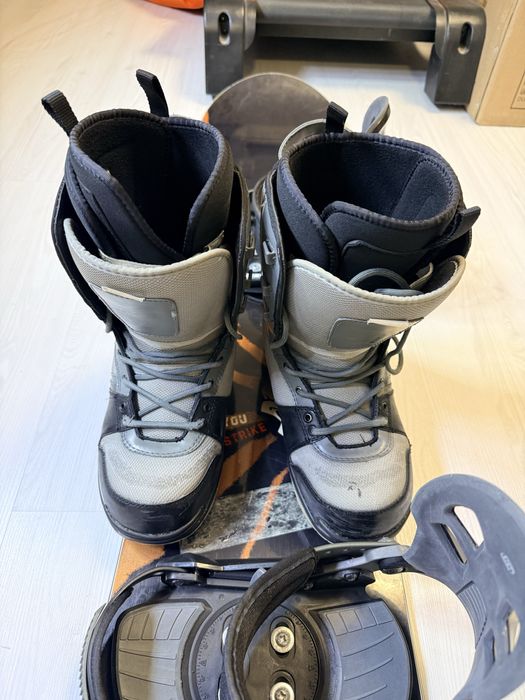 Placa snowboard crazy creek 158cm lungime all mountaing