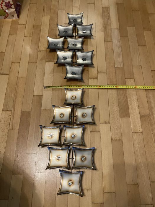 Две метални пана