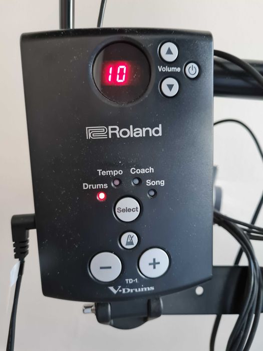 Roland TD-1KPX2 Black + стол ТАМА комплектни барабани