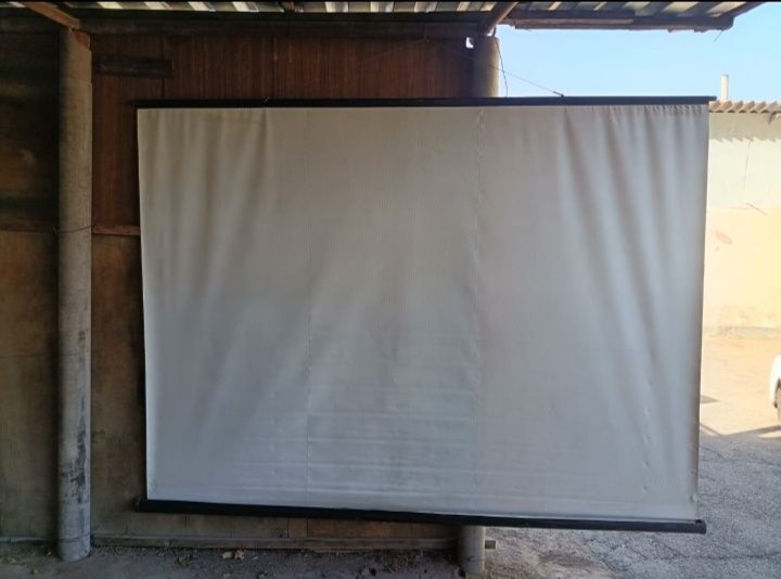 Экран для проектора
