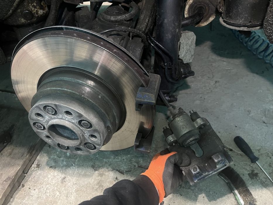 Продам тормозные колодки