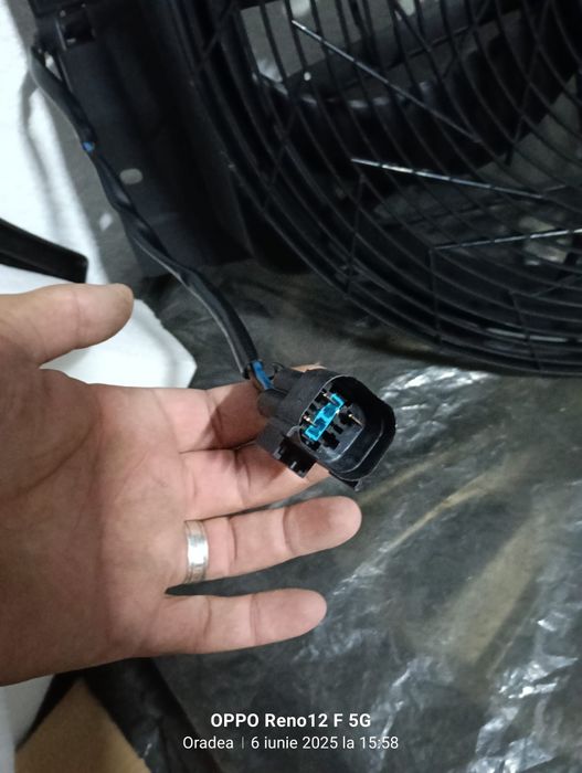 Vând Electro-Ventilator AC BMW E53 in stare excelenta.