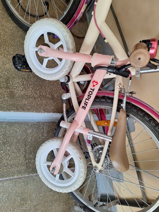 Bicicleta de echilibru fetita