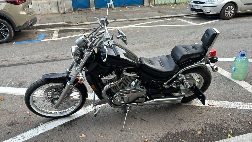 Suzuki Intruder 800cc