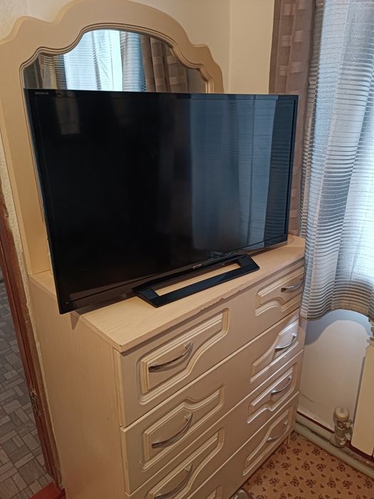 Телевизор SONY BRAVIA. Б/У.