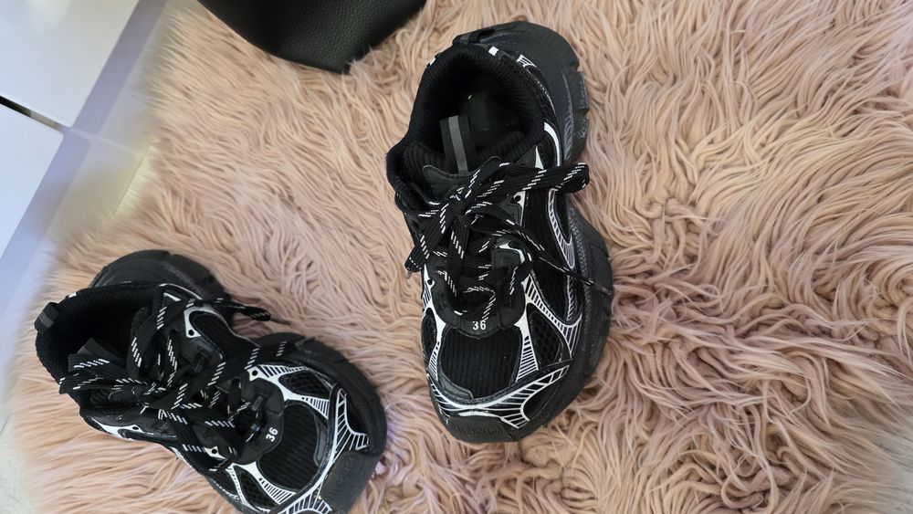 Balenciaga номер 36