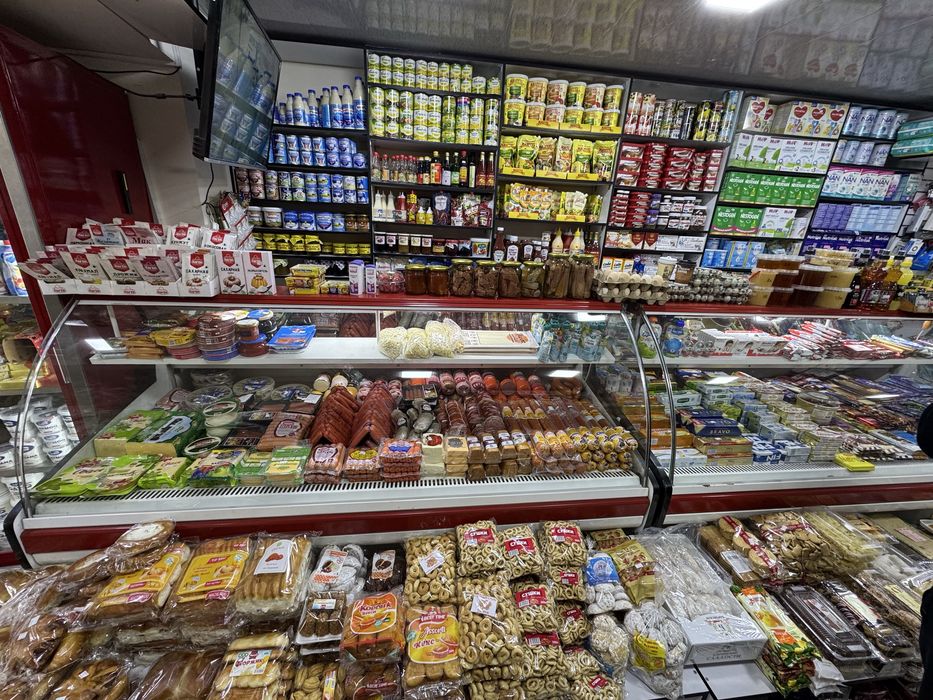 Vitrina haladilnik Samsung holati yahshi