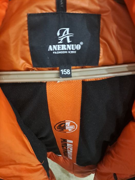 Продам пуховик на девочку