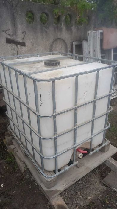 Продам кубовую емкость, Еврокуб