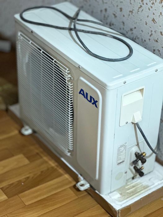 Продам кондиционер AUX