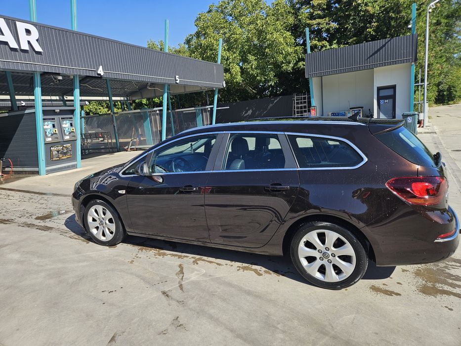 De vanzare Opel Astra Tourer