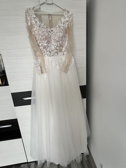 Vând rochie de mireasă