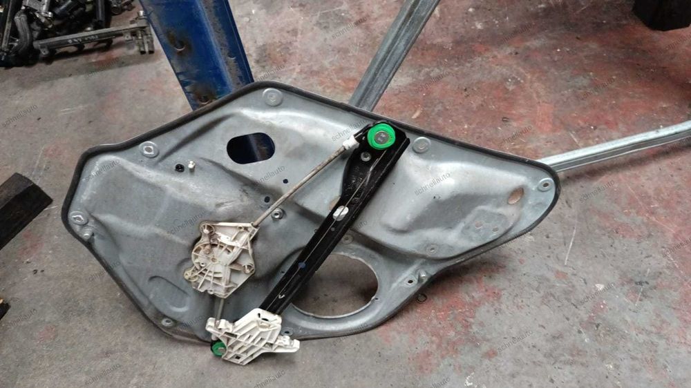 Macara geam VW Golf 5 kombi spate dreapta / stanga