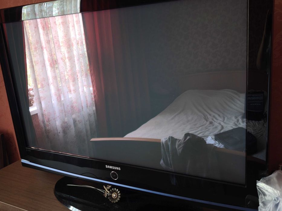 Телевизор 42' 106 см Samsung