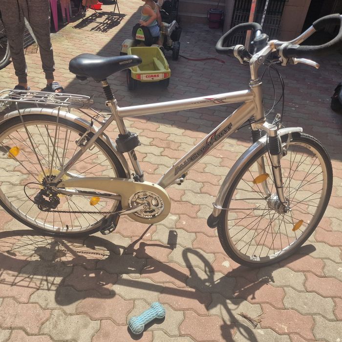Biciclete de vanzare