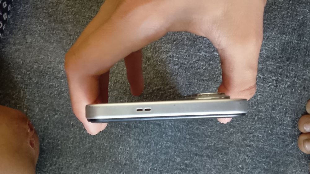 Infinix hot 60 i. 4/128